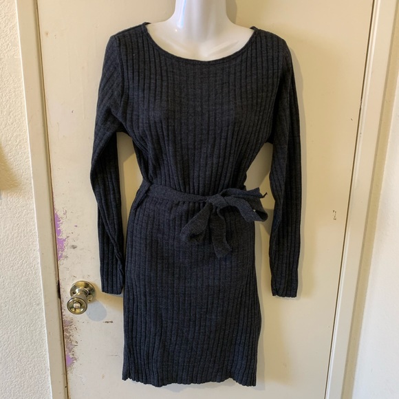 Boohoo Dresses & Skirts - NWT Boohoo Charcoal Midi Dress